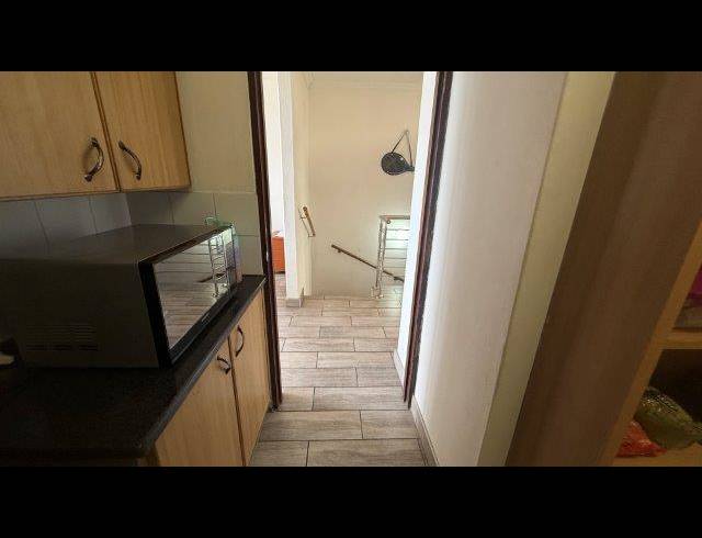 2 BEDROOM DUPLEX FOR SALE IN SARNIA